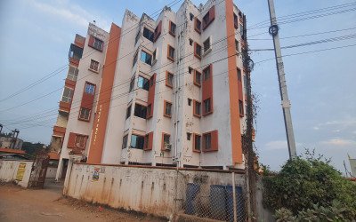 Gallery thumbnail 2BHK READY FLAT IMMEDIATELY SALE